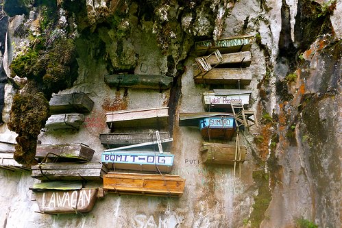 See the Hanging Coffins of Echo Valley