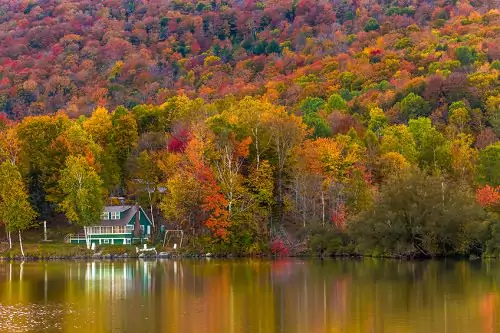 Glorious Autumn: What to See in Vermont Today