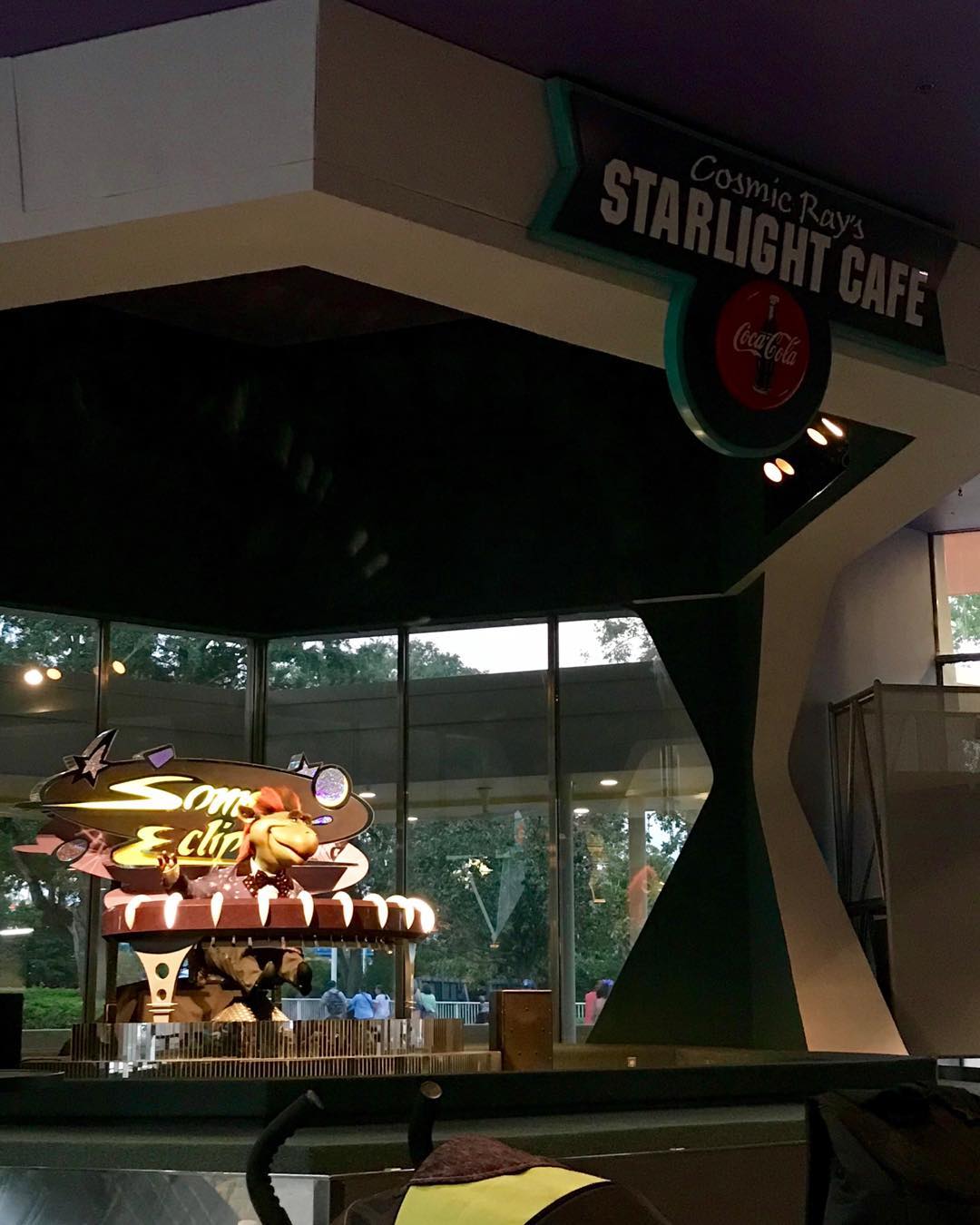 Disney Eating on a Budget Cosmic Ray’s Cafe