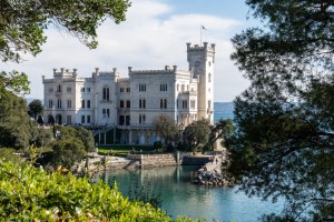 7 Amazing Castles In Italy