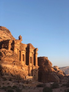 8 Best Places For Tourists to Travel in the Middle East
