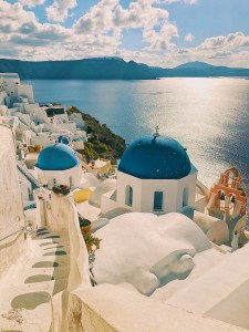 Best Hotels in Santorini to Visit in 2023