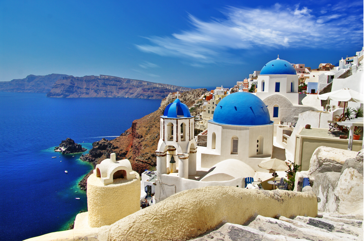 10 Best Santorini Neighborhoods and Hotels